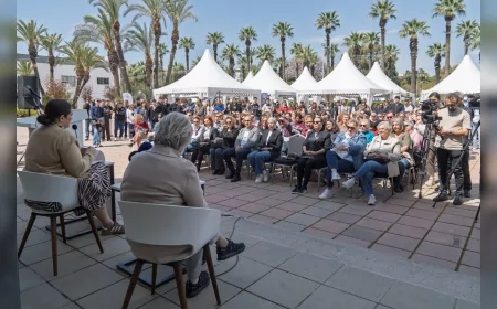 İZMİR BÜYÜKŞEHİR BELEDİYESİ EV SAHİPLİĞİNDE ORTAYLI AİLESİ KİTAP FUARINDA OKURLARLA BULUŞTU