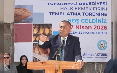 Adana Büyükşehir Belediyesi Tufanbeyli’de üreticiye tohum desteği sağladı halk ekmek fabrikasının temeli atıldı