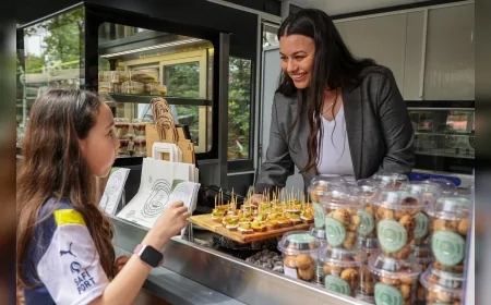 Efeler Belediye Başkanı Anıl Yetişkin Menderes Park’ta Glutensiz ve Vegan Kafe Sözünü Hayata Geçirdi