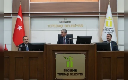 TEPEBAŞI BELEDİYE BAŞKANI DT. AHMET ATAÇ: “TEPEBAŞI 25 YILDIR CHP’NİN KALESİ”