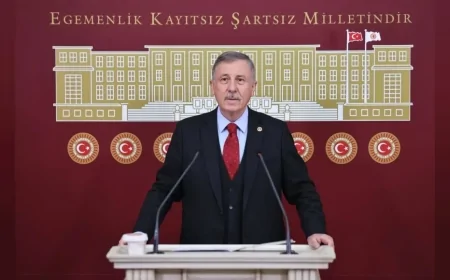 Yeni Yol Grubu Grup Başkanvekili Doç. Dr. Selçuk Özdağ: “ABD Büyükelçisi Tom Barrack derhal istenmeyen adam ilan edilmelidir”