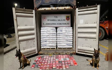 ADALET BAKANI AKIN GÜRLEK: “Zehir tacirlerine karşı sıfır toleransla baronların kökünü kazıyacağız”