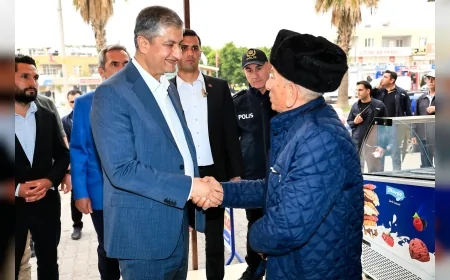 ADANA VALİSİ MUSTAFA YAVUZ KOZAN BULVARI’NDA ESNAF VE VATANDAŞLARLA BİR ARAYA GELDİ