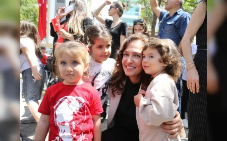 Karşıyaka Belediyesi 23 Nisan kutlamalarını Sancaklı’dan başlattı coşku ilçeye yayılıyor