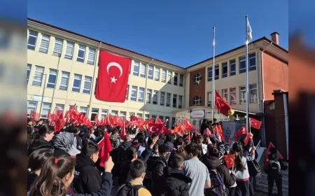 Eğitim-Bir-Sen Kastamonu Şube Başkanı Orhan Sancaktaroğlu: “Okullar umut ve heyecanla kapılarını açtı”