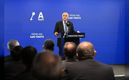 Anahtar Parti Sözcüsü Fuat Geçen: “Tom Barrack haddini bilecek Türkiye Cumhuriyeti çadır devleti değildir”