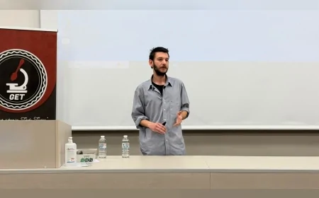 ÜNLÜ ŞEF KEREM GİRİTLİOĞLU EGE ÜNİVERSİTESİ ÖĞRENCİLERİNE SESLENDİ “GERÇEK ŞEFLİK UZUN YILLAR VE DİSİPLİN GEREKTİRİR”