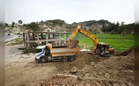 Denizli Büyükşehir Belediye Başkanı Bülent Nuri Çavuşoğlu: “Çameli Elmalı yolunu modern ve güvenli hale getiriyoruz”