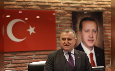 Gençlik ve Spor Bakanı Dr. Osman Aşkın Bak: “Fenerbahçe Opet’i şampiyonluğundan dolayı kutluyorum”