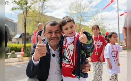 Denizli Büyükşehir Belediye Başkanı Bülent Nuri Çavuşoğlu: “Bu şehir çocuklarımızın gülüşüyle aydınlanacak”