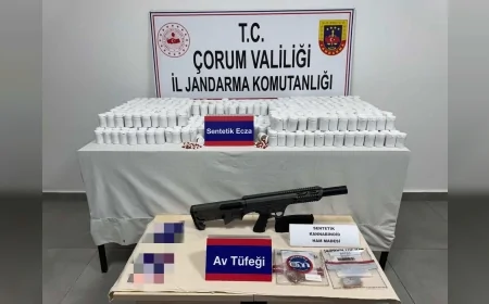 Çorum’da Jandarma Operasyonunda 40 Bin 517 Sentetik Hap Ele Geçirildi 5 Şüpheli Gözaltına Alındı
