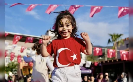 Kemalpaşa Belediye Başkanı Mehmet Türkmen: “23 Nisan coşkusunu ilçemizin dört bir yanına taşıdık”
