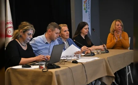 Bornova Kadın Girişimi Kooperatifi genel kurulunda Hürriyet Yıldız yeniden başkan seçildi