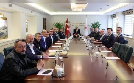 Enerji ve Tabii Kaynaklar Bakanı Alparslan Bayraktar: “Madencilerin haklarının korunmasının takipçisi olacağız”
