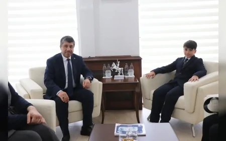 Düzce’de 23 Nisan’da başkanlık koltuğu devredildi temsili başkanın ilk talebi kütüphane oldu