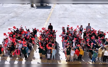 Çevre Şehircilik ve İklim Değişikliği Bakanı Murat Kurum: “Yepyeni bir okulda bayramın heyecanı bir başka oluyor”