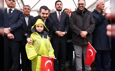 Çankaya’da 23 Nisan Kutlamaları Başladı Çankaya Belediye Başkanı Hüseyin Can Güner: “Cumhuriyet’ten vazgeçmiyoruz, vazgeçmeyeceğiz”