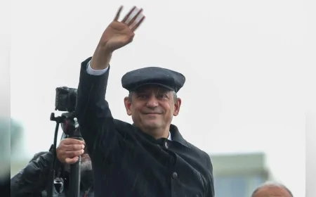 CHP Genel Başkanı Özgür Özel: “Egemenlik milletindir, meşruiyet sandıkla sağlanır”