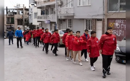 İzmir Büyükşehir Belediye Başkanı Dr. Cemil Tugay sporla fırsat eşitliği için yetenek ölçümlerini mahallelere taşıdı