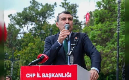 CHP Adana İl Başkanı Anıl Tanburoğlu: “Egemenlik kayıtsız şartsız milletindir, baskılara karşı direneceğiz”
