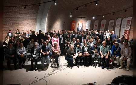 Manisa’da düzenlenen “Toprağın Belleği” söyleşisi kentin binlerce yıllık tarihini gün yüzüne çıkardı