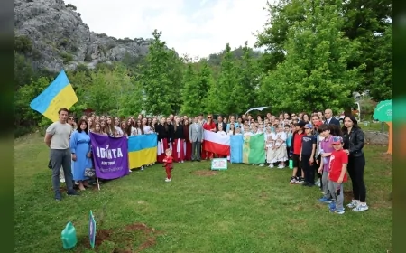 Marmaris Uluslararası Çocuk Festivali’nde dünya çocukları barış ve kardeşlik için bir araya geldi