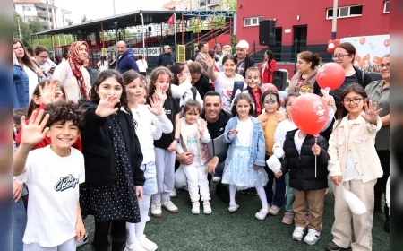 Çiğli Belediye Başkanı Onur Emrah Yıldız: “Çocuklarımızın gülümsemesi bizlere umut ve enerji veriyor”