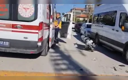 Çorum’da polisten kaçan motosiklet hafif ticari araçla çarpıştı 2 kişi yaralandı