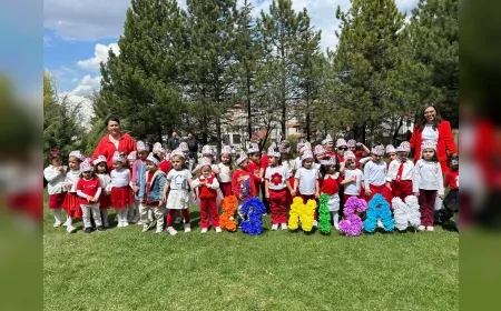 Eskişehir Büyükşehir Belediyesi Esmek Oyun Evlerinde 23 Nisan Coşkusu Renkli Etkinliklerle Kutlandı