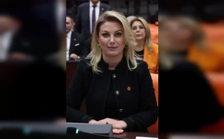 CHP Kadın Kolları Genel Başkanı Asu Kaya: “Türkiye’de çocuk olmak yoksulluğa doğmak anlamına getirildi”