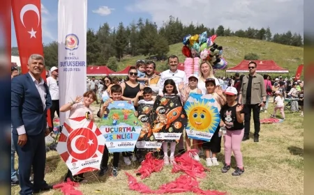 DENİZLİ BÜYÜKŞEHİR BELEDİYE BAŞKANI BÜLENT NURİ ÇAVUŞOĞLU: “ÇOCUKLARIMIZIN NEŞESİ ŞEHRİN HER SOKAĞINDA YANKILANSIN”