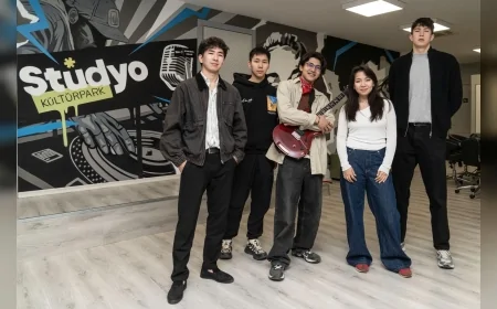 İzmir Büyükşehir Belediye Başkanı Dr. Cemil Tugay: “Stüdyo Kültürpark genç müzisyenlere uluslararası kapılar açıyor”