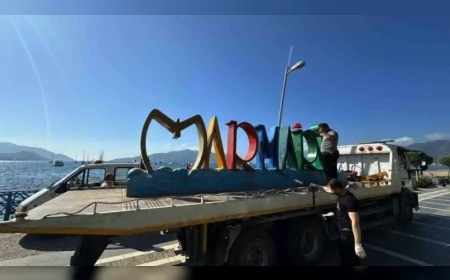 Marmaris Belediyesi Yaz Sezonu Öncesi “Marmaris” Yazısını Yeniliyor