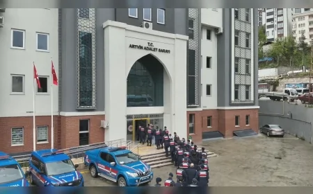 İçişleri Bakanlığı Artvin merkezli 4 ilde suç örgütüne operasyonda 35 şüpheli yakalandığını açıkladı