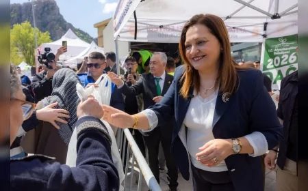 Afyonkarahisar Belediye Başkanı Burcu Köksal: “Üretim varsa gelecek vardır” diyerek 420 bin fideyi vatandaşlarla buluşturdu