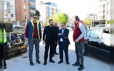 ALTIEYLÜL BELEDİYE BAŞKANI HAKAN ŞEHİRLİ ÇAYIRHİSAR GEÇİŞİNDE YENİLENEN YOLU İNCELEDİ