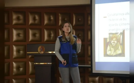 Kahramankazan’da ebeveynlere dijital güvenlik ve bağımlılıkla mücadele eğitimi verildi