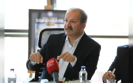 SAĞLIK-SEN GENEL BAŞKANI MAHMUT FARUK DOĞAN: “ÜNİVERSİTE HASTANELERİNİN SORUNLARINI GÜNDEMDEN DÜŞÜRMEYECEĞİZ”