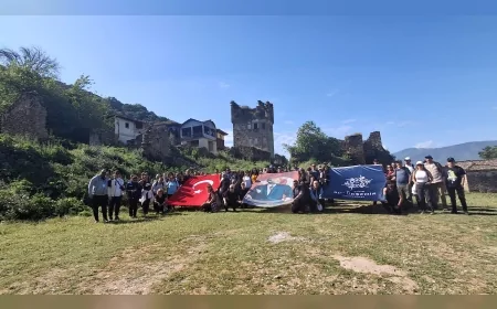 Aydın Büyükşehir Belediye Başkanı Özlem Çerçioğlu doğa yürüyüşleriyle vatandaşları tarihi ve doğal alanlarla buluşturuyor