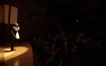 İzmir’de 6. Uluslararası Barok Müzik Festivali Thomas Dunford konseriyle sona erdi