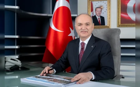 Düzce Belediye Başkanı Dr. Faruk Özlü: “Şehrimizin her noktasında işçimizin alın teri vardır”