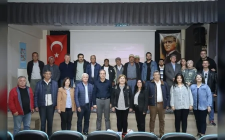 ESKİŞEHİR BÜYÜKŞEHİR BELEDİYESİ ÇİFTELER’DE ÇİFTÇİLERLE BULUŞTU KURU TARIM VE SU VERİMLİLİĞİ MASAYA YATIRILDI