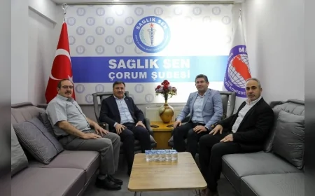 Memur-Sen Genel Başkan Yardımcısı Ali Yıldız Çorum’da Sağlık-Sen Başkanı Ahmet Saatçi’yi ziyaret etti
