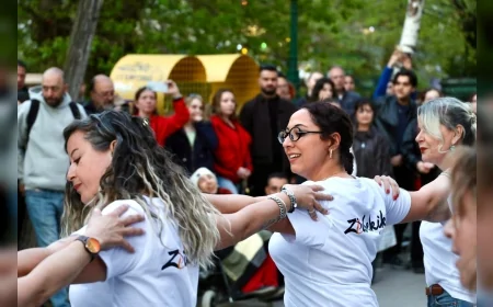 ODUNPAZARI’NDA DÜNYA DANS GÜNÜ COŞKUSU HER YAŞTAN VATANDAŞI BULUŞTURDU