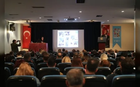 Eskişehir Büyükşehir Belediye Başkan Vekili Erdoğan Aydoğmuş: “Kadim tarih geleceğimizi inşa ederken rehber oluyor”