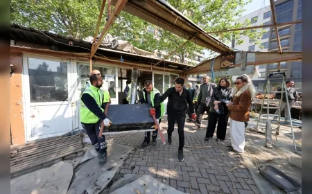 Bursa Büyükşehir Belediyesi 1050 Konutlar’daki işgalli yeşil alanı yıkarak yeniden halkın kullanımına açtı