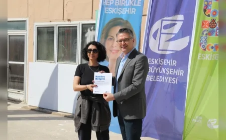 ESKİŞEHİR BÜYÜKŞEHİR BELEDİYESİ KADINLAR İÇİN ALÇI VE BOYA KURSU DÜZENLEDİ YOĞUN İLGİ GÖRDÜ