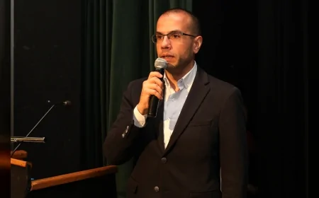 Eskişehir Odunpazarı Belediyesi Halk Merkezlerinde Eğitim Alan Kursiyerler İngilizce Gecesinde Sahne Aldı