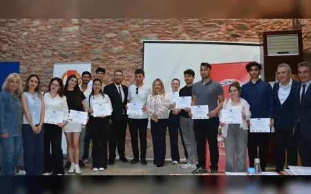 İZMİR GAZETECİLER CEMİYETİ BAŞKANI DİLEK GAPPİ: “DONANIMLI GAZETECİLERLE SESİMİZ DAHA GÜR ÇIKACAK”