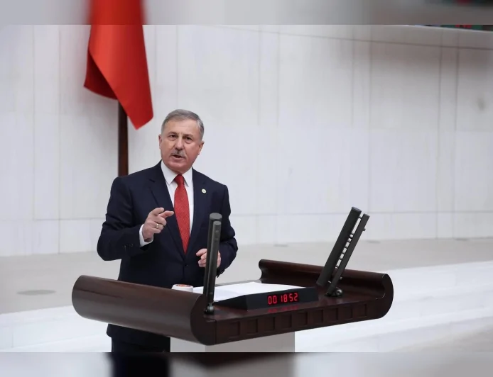 TBMM’de Yeni Yol Grubu Başkanvekili Doç. Dr. Selçuk Özdağ: “TİKA Nerede, AFAD Nerede, Kızılay Nerede”